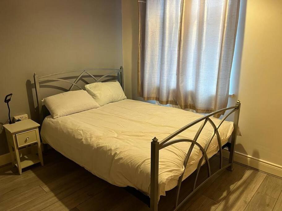 Ovington Grove 2 Fully Equipped Kitchen Free Parking 3 Bedrooms Netflix Newcastle upon Tyne Ngoại thất bức ảnh